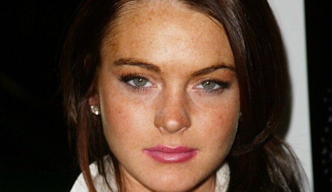 Lindsay-Lohan-leaves-Betty-Ford-for-another-rehab-clinic-665x385